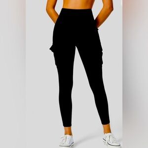 Halara Softlyzero Thermal Leggings 7/8 Length High Waisted Cargo Pocket M(8/10)